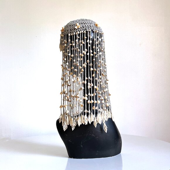 Rare Vintage 70s Cowrie and Chula Sea Shell Jewelry Crown Head Piece Wig OS main image 5